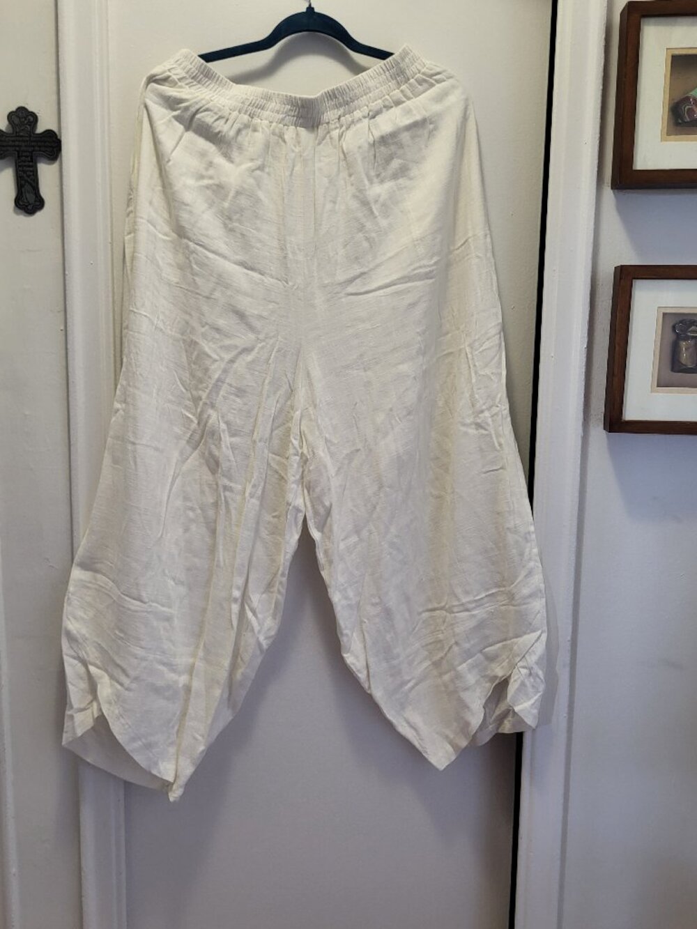 WOMENS  PANTS (NEW)